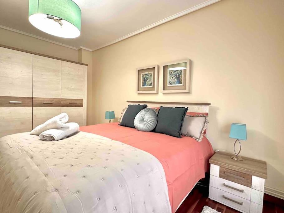 Apartamento En El Casco Antiguo 카스트로우르디알레스 외부 사진