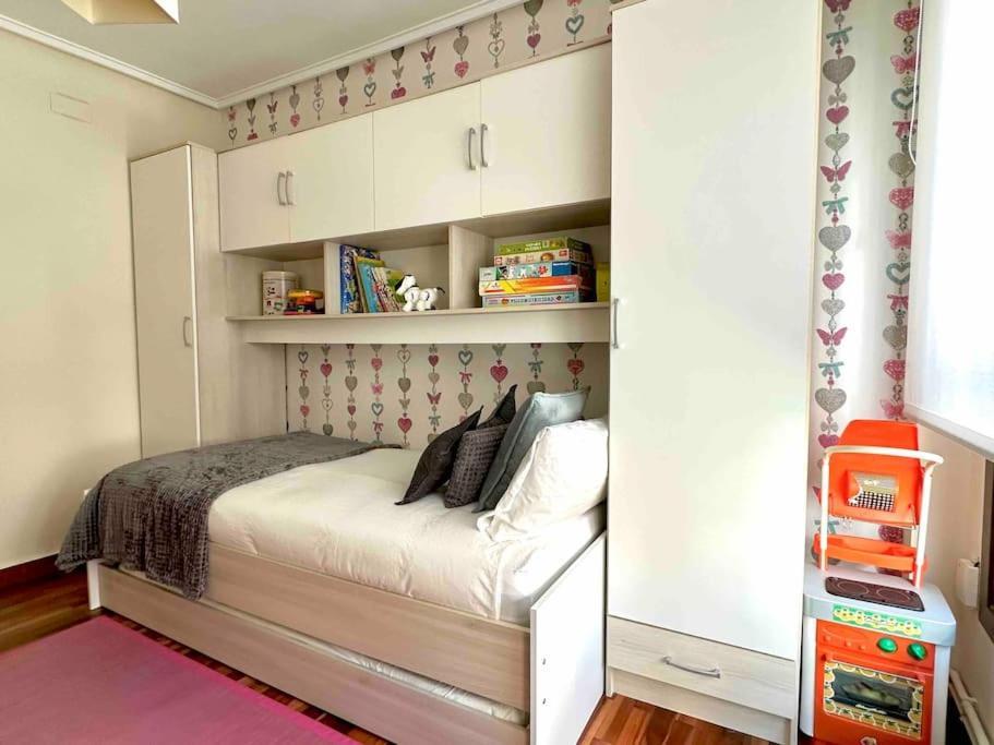 Apartamento En El Casco Antiguo 카스트로우르디알레스 외부 사진